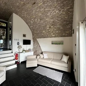https://limonaia-san-rocco.it-lombardy.com